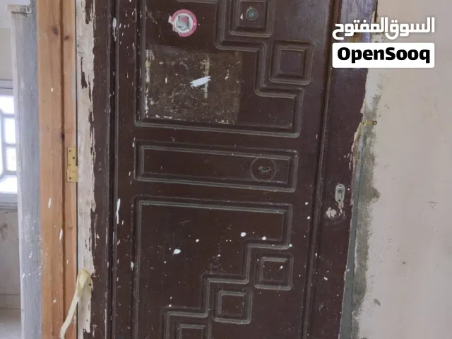 باب شقة خشب عمولة بالحلق وشيش بلكونة بالحلق والزجاج وشباك بلكونة بالحلق والزجاج