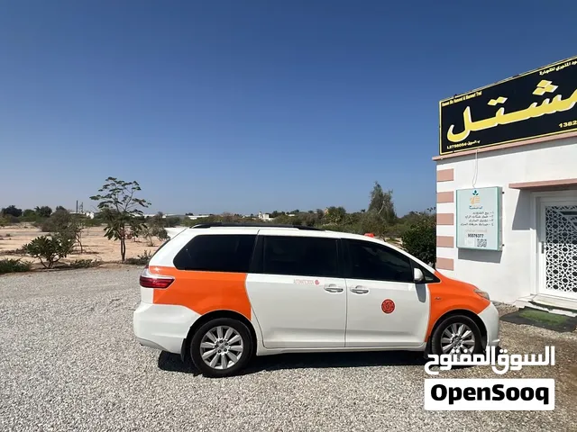 Used Toyota Sienna in Al Batinah