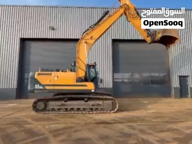 حفار هونداي HX220/كوري اصلي حالة الدار وصل ليبيا10-08-2026 البيع كاش او شيك تم تخفيضه(590000دينار)