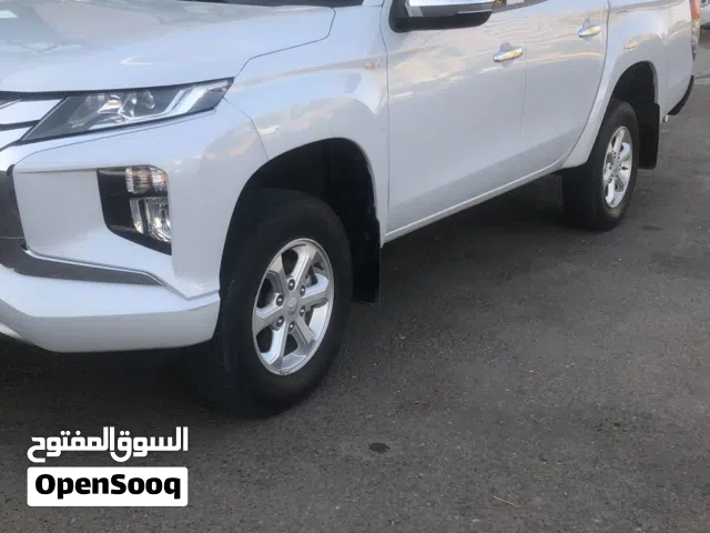 2019 ميتسوبيشي L200 Standard
