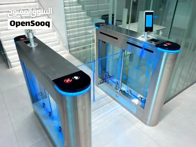 بوابة أمنية ذكية للتحكم بدخول الافراد للشركات والصالات الرياضية