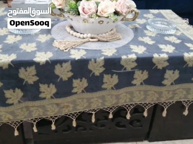 طاولة رئيسية لغرفة المعيشة + 4 طاولات جانبية