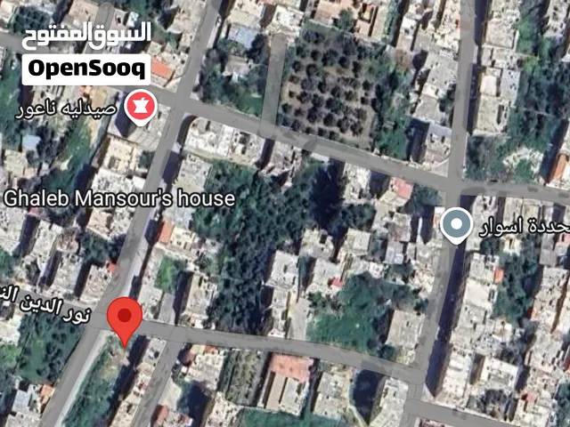 البيع مستعجل أرض للبيع تجاري لقطة 250 م بعد بلدية ناعور وديوان الشركس عشارعين معبد مستوية بسعر55 ألف