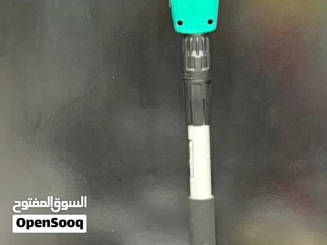 منشار قص الاشجار طول 10 انش بعصى طولها 1.35 متر تعمل بالكهرباء