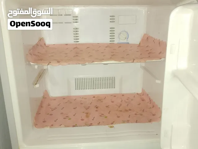 ثلاجه مستعمله للبيع 70 دينار توشيبا