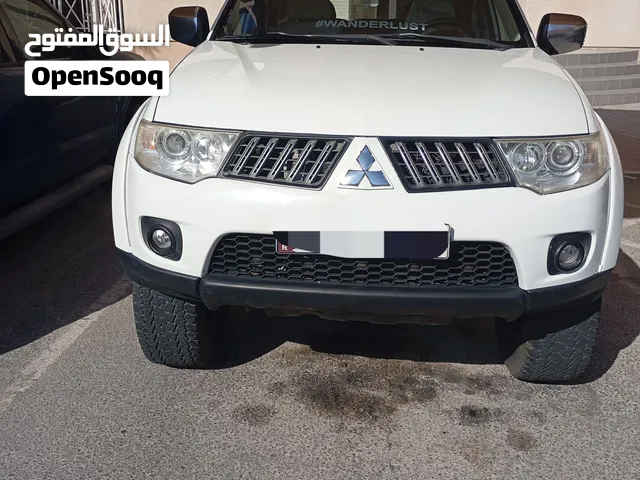pajero sport