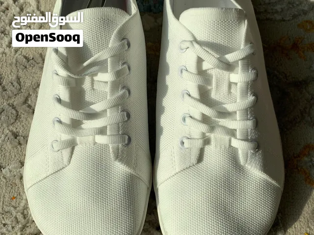 SK حذاء رياضي