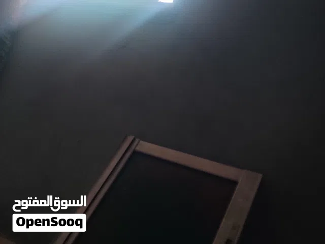 شباك المنيوم بحاله ممتازه جديد عرض51  طول55