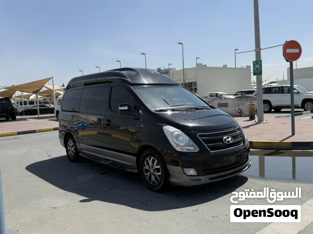 هيونداي H-1 موديل 2017 ديزل 12 مقعد