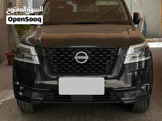 نيسان بترول 2023 استخدام شخصي V6 XE black edition 16700 BHD قابل للتفاوض