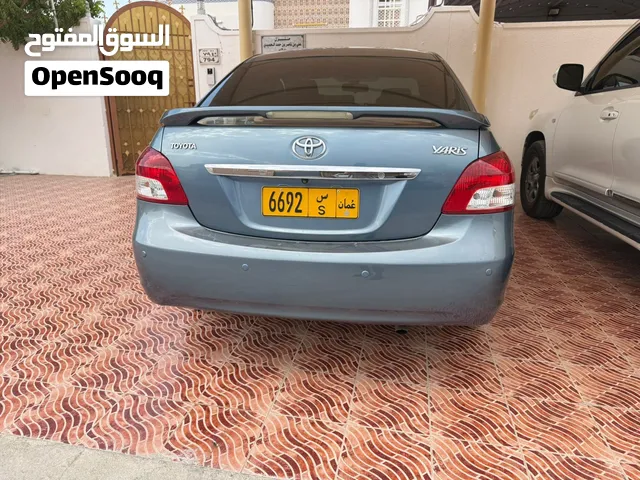 تويوتا ياريس موديل 2013 بممشى 40 الف فقط