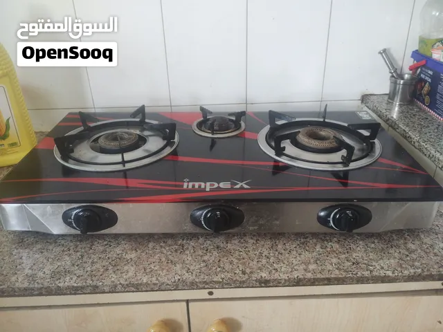 Stove and Empty cylinder for urgent sale just for 35 OMR.