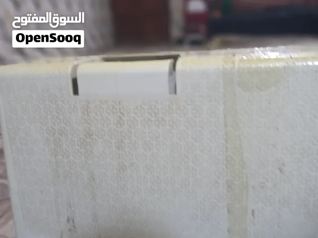 مكينه خياط غير مستخدمه ب200وبيه مجال