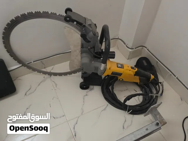 منشار لي قطع الخرسانة والحوائط