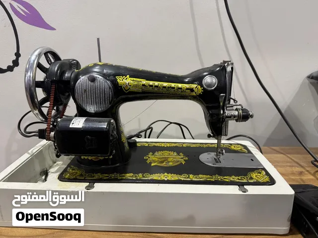 مكينة خياطة