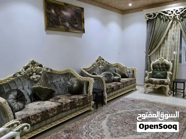 للبيع: عدد 2 طقم جلسات كراسي خشب زان فاخر مع طاولات