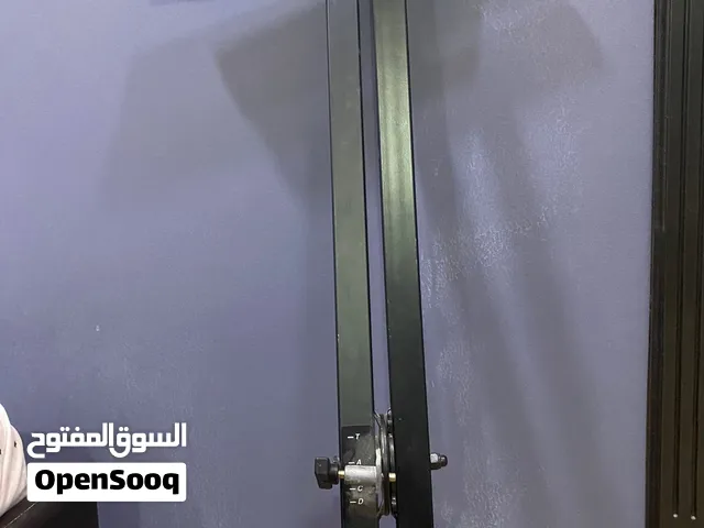 للبيع ستاند بيانو  ماركة Quik Lok ايطالي اصلي نظيف من احسن مايكون السعر 26 دينار وقابل للتفاوض