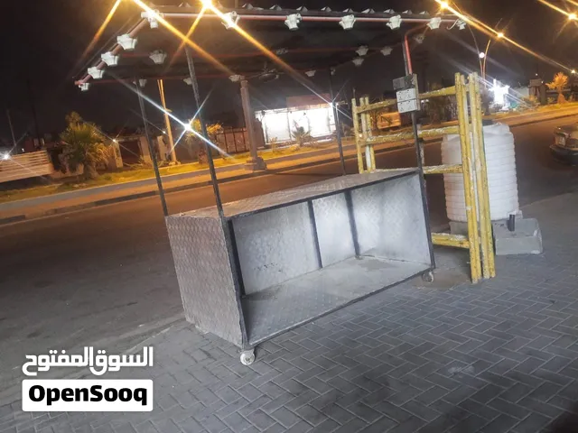 ميز عصاير.