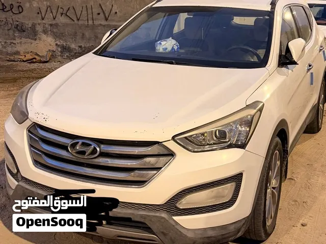 Used Hyundai Santa Fe in Basra