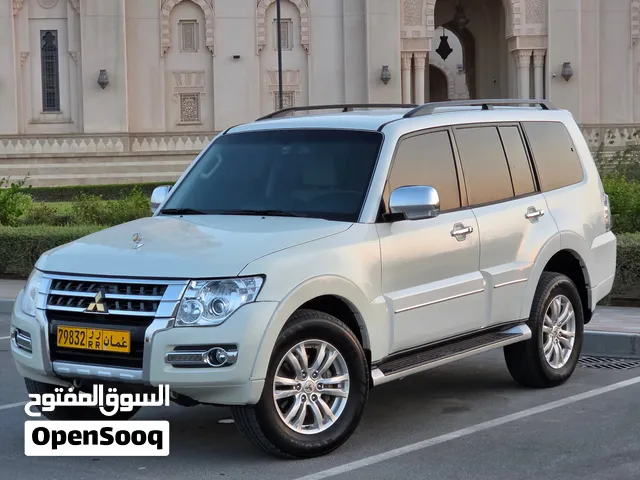 mitsubishi pajero 2020 full option