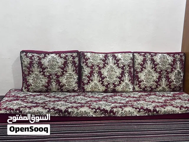 Good condition floor seating