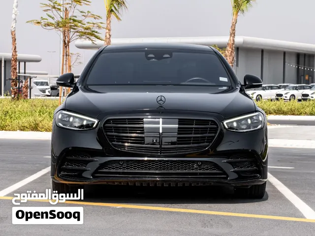Mercedes S 580 مرسيدس بنز S 580 موديل 2022 (Night Package) – فل إضافات وممشى 9,000 كم فقط! شبه صفر