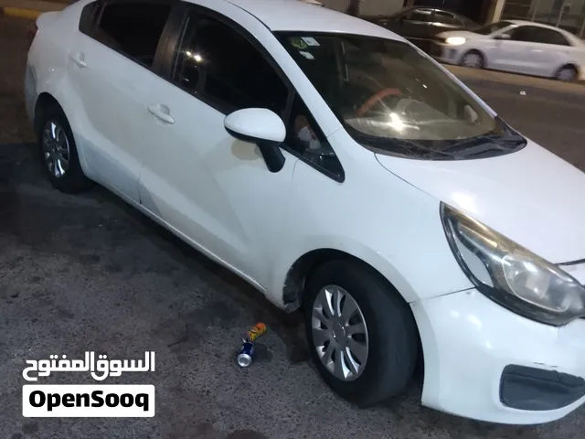 كيا ريو موديل 2015 للبيع