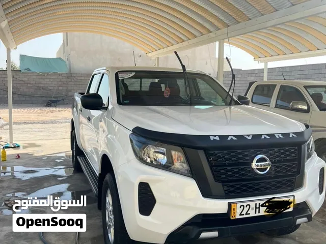 بيكب نيسان نافارا 24 مراوس