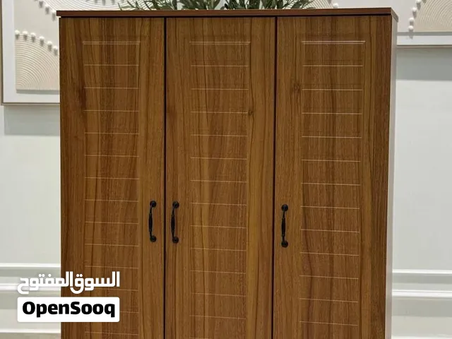 خزانة كبيرة ومتينة
