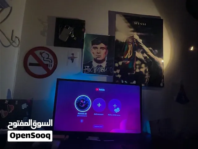 Philips 32inch   نظيف مع وايراته ولا شمخ شغال و استعمال شخصي و خفيف