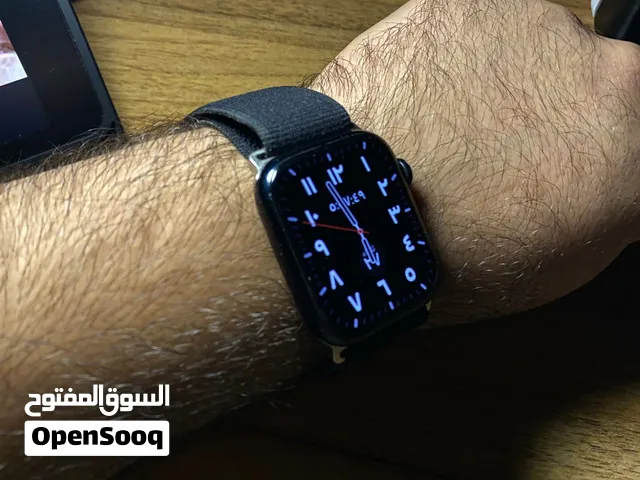 Apple Watch Series 8 45mm أصلية بطارية 87% مع 3 أساور وشاحن اصلي