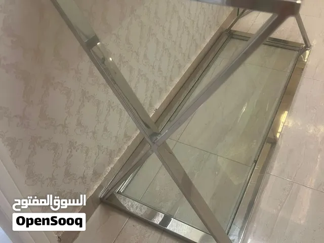 طاولة وسط او طاولة تحت التلفزيون ثقيلة جداً ستانلس ستيل