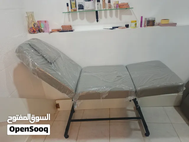 كرسي قص و تخت مكياج للصالون