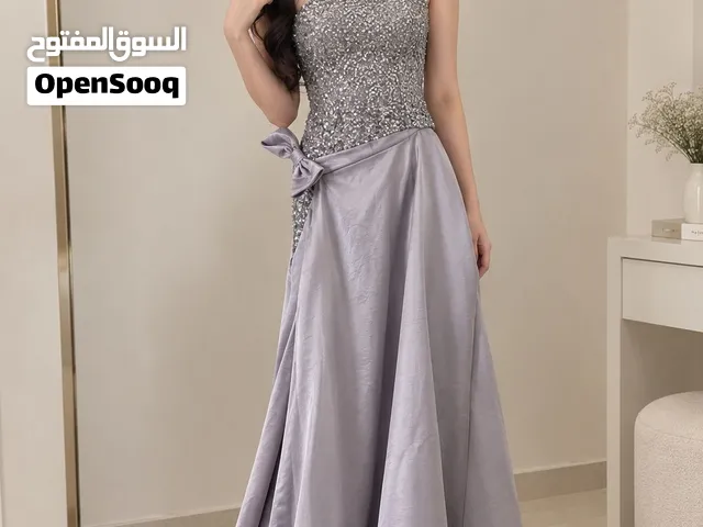 فستان سهرة