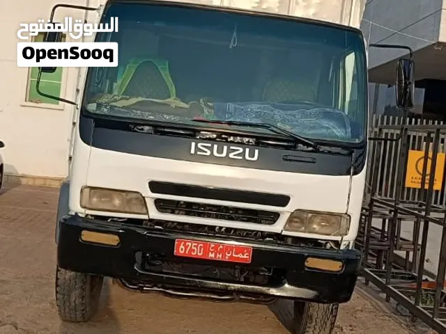 Isuzu truck for sale good condition. engine gear oky. 12 model 10 tan truck