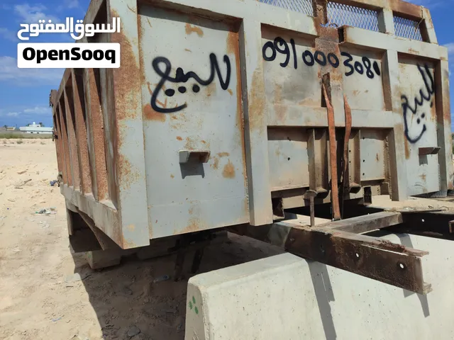 صندوق قلاب للبيع حمولة 5 متر