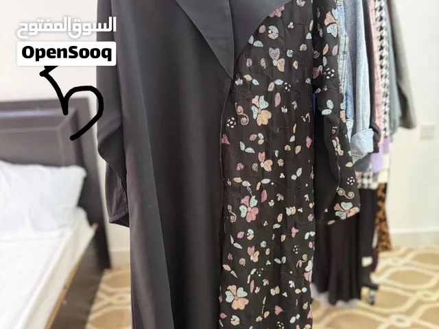 عبايات للبيع