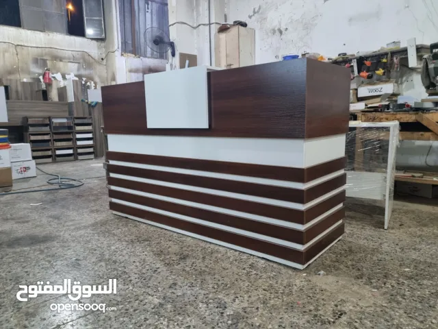 كاونتر استقبال مترين عمق 60سم مع ادراج معلقه إمكانية اختيار اللون والقياس والتوصيل مجاني خلال يومين