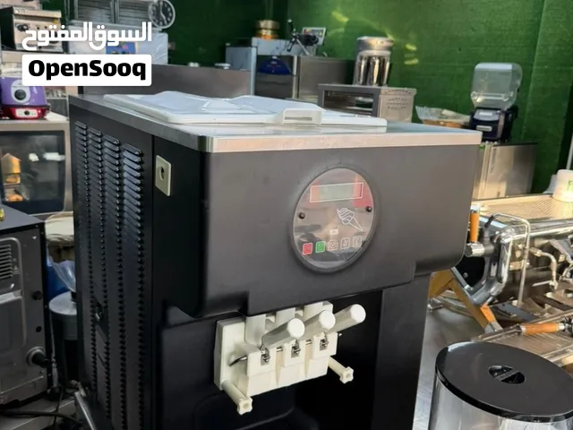 ماكينة أيسكريم frozen yogurt من شركة carpigiani الايطاليه