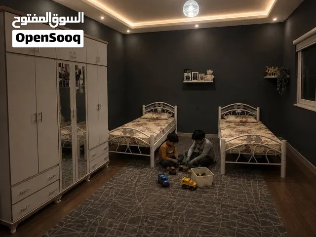 خزاين 6 ابواب + تخوت حديد مفرد 6 ارجل
