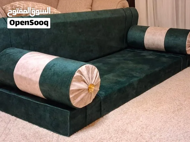 جلسه عربيه اشتريتها مبارح غيرمستخدمه ابدا ..فاتورتها معها بس لونها ماناسب عالغرفه عندي.