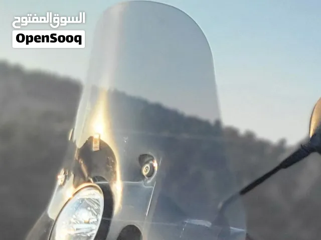 قزازة فيسبا أصليvespa windshield