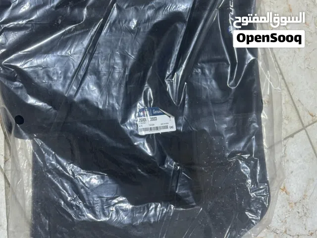 سلام عليكم شباب عدّي ارضيات مال 3سيارات وشوف وصف وانا بخدمتكم