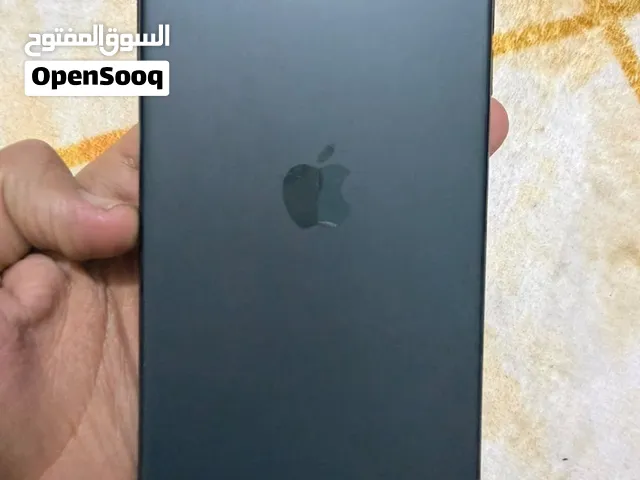 ايفون 11برو ماكس باللون الزيتوني ذاكرة 256 نضافة 90% مستبدل بطارية وشاشة كارتونة ويا سعرة 225