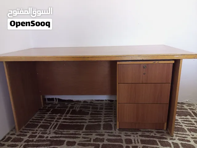 مكتب خشبي للبيع