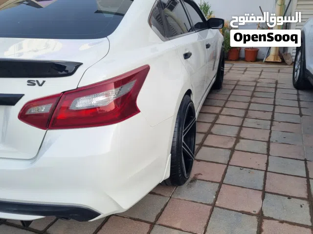 رنجات Spec-1 اصليه مع اطارات رنج 20 يركبن على زد 370 والتيما وسيارات اخرى. اللي باغي يركب يرسل لي