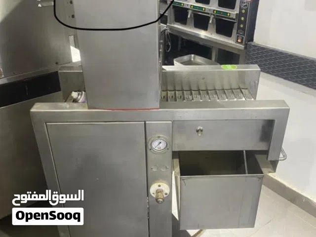 مكنه حقن دجاج بروست جديده لم تستخدم  بالضمان ماركه RUHLE للبيع