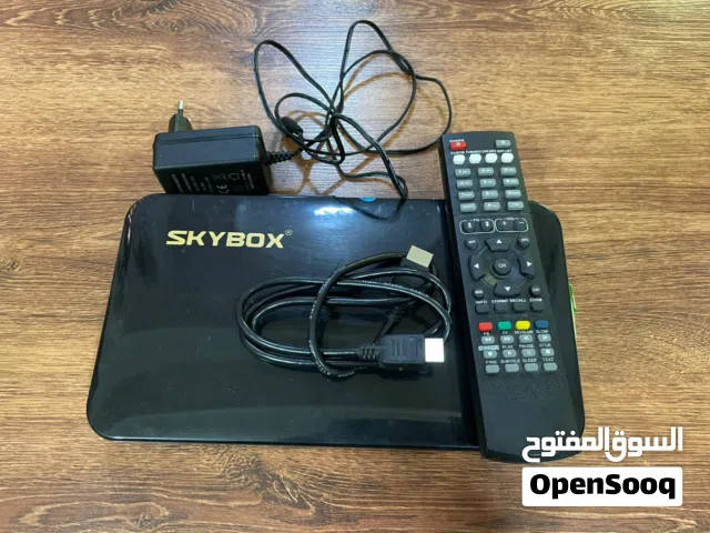 Skybox F5 HD PVR Receiver with remote and adapter
