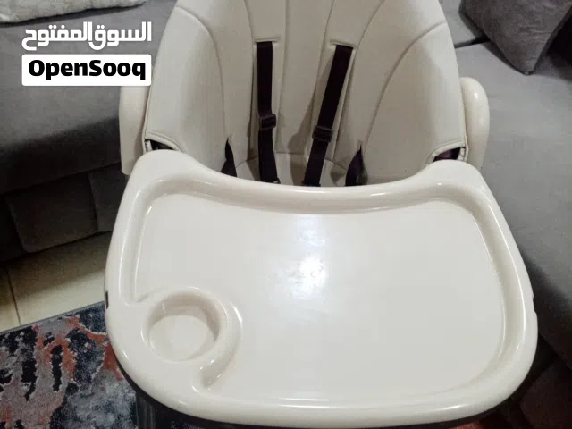 كرسي طعام أطفال شبه جديد 100/100