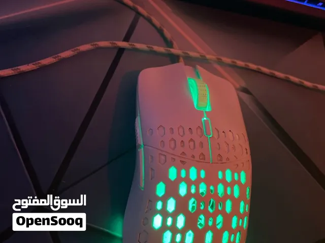 ماوس جيمنج RGB احترافي خفيف الوزن (شبه جديد وبحالة الوكالة 100%)